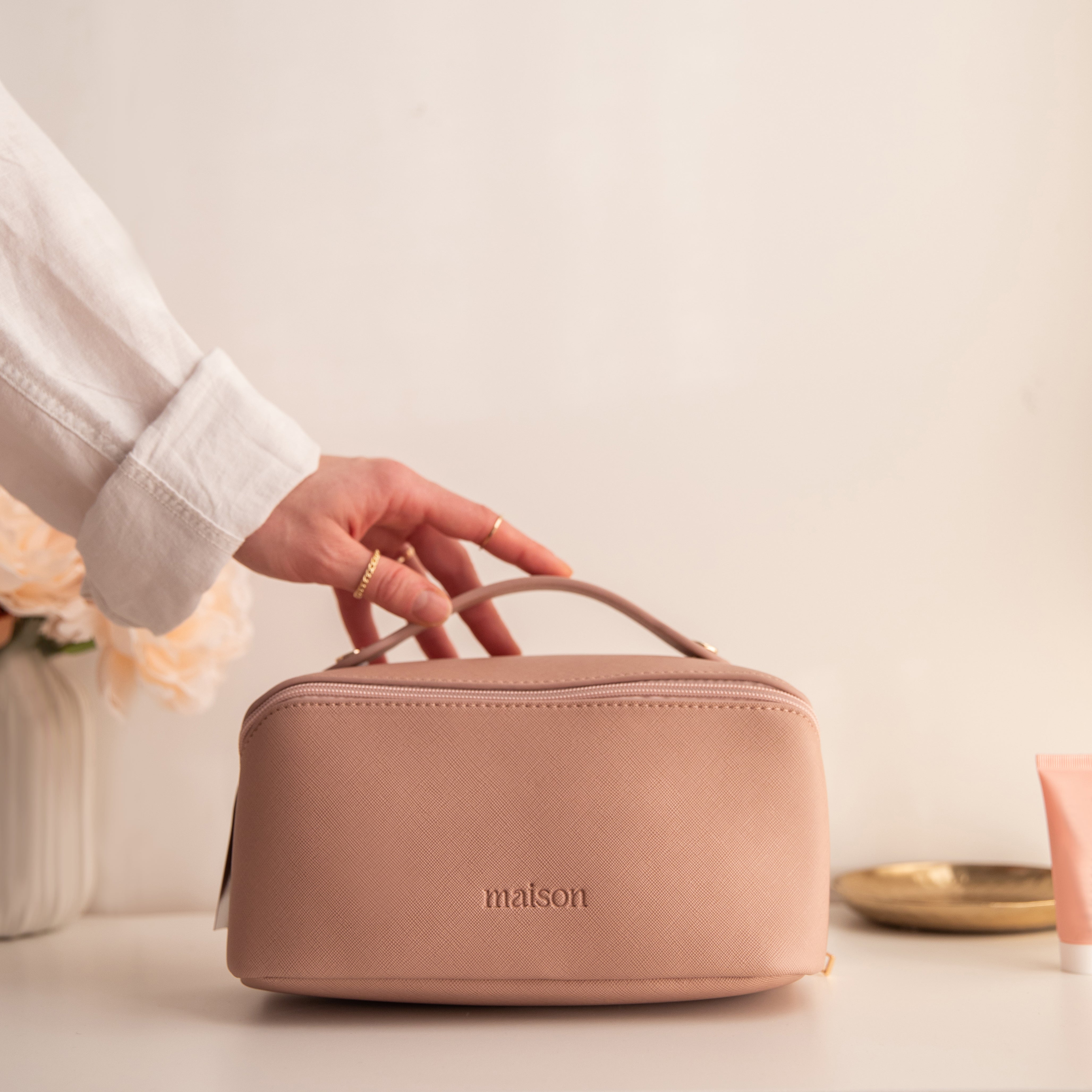 SALY | Expandable Travel Makeup Bag