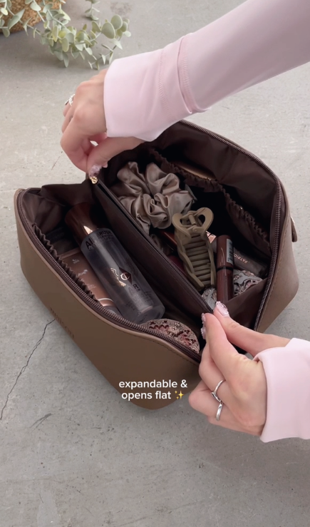 <h2>Your makeup bags IRL!</h2>