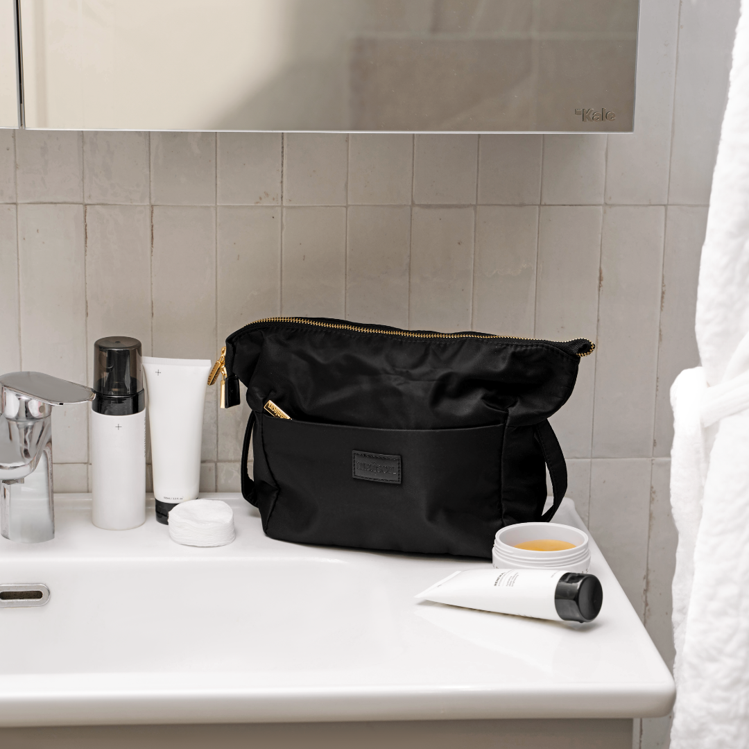 MADLYN | Compact Travel Case