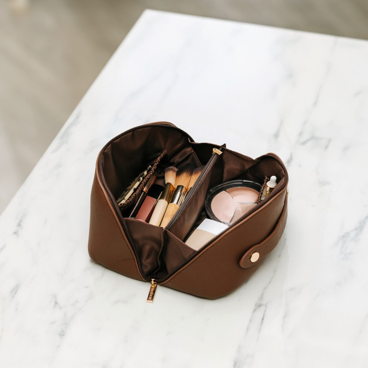 SALY | Expandable Travel Makeup Bag